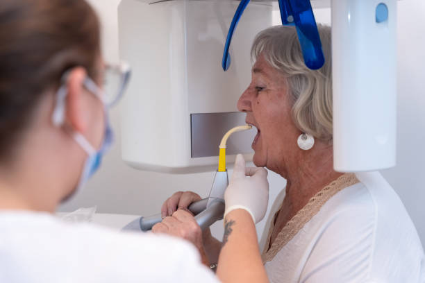 Best Emergency Dental Services for Seniors in Dundee, FL